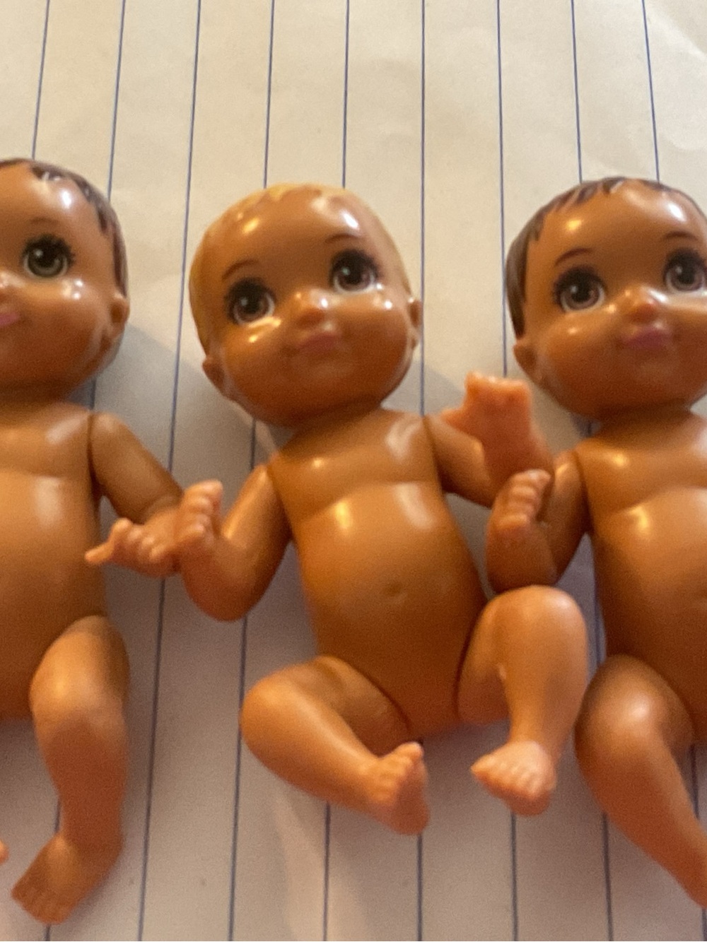 MATTEL BARBIE NEWBORN BABIES 2.5” (3 in set) 2 brown hair and 1 yellow